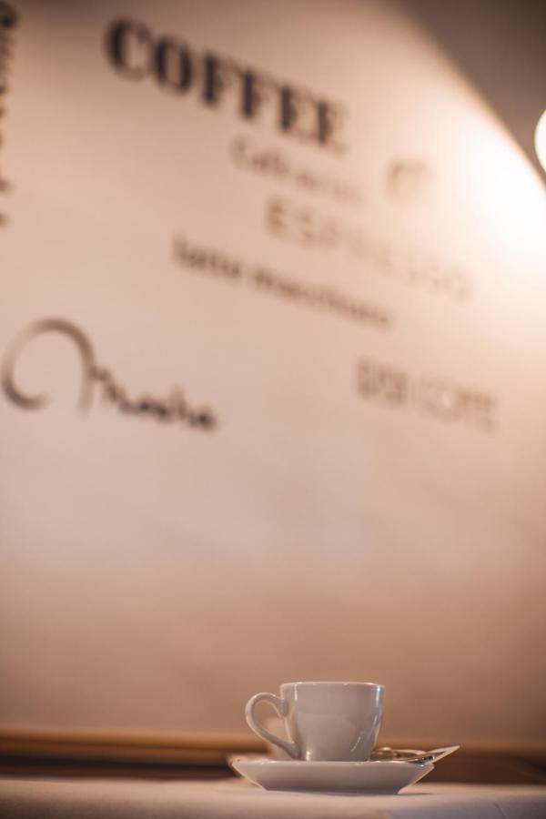 Hotel Cantalodole 马焦内 外观 照片