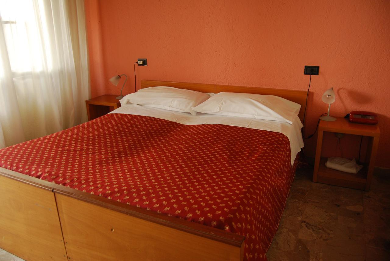 Hotel Cantalodole 马焦内 外观 照片
